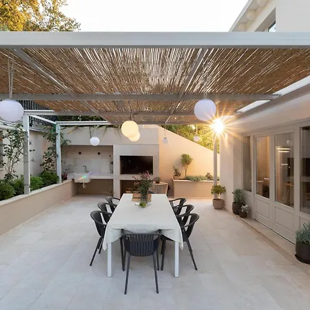 4 Bedroom Gorgeous In Korcula Babina