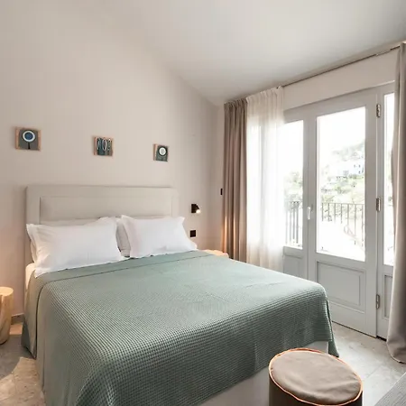 4 Bedroom Gorgeous In Korcula בית נופש Babina