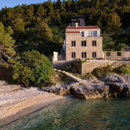 4 Bedroom Gorgeous In Korcula Babina