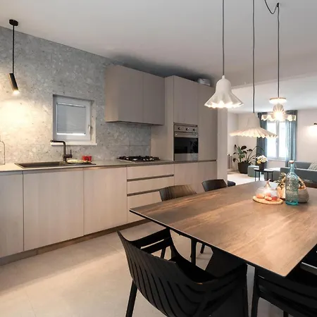 4 Bedroom Gorgeous In Korcula בית נופש